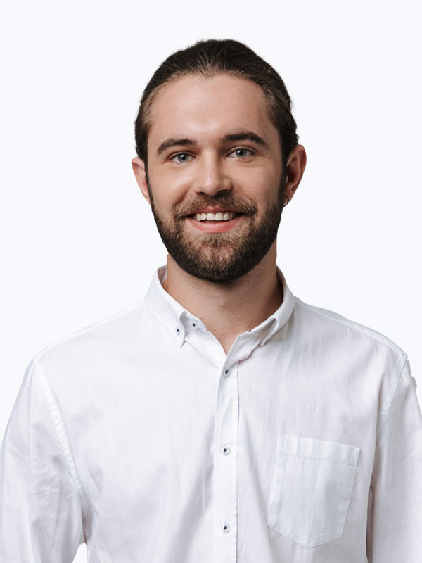 Ali D.